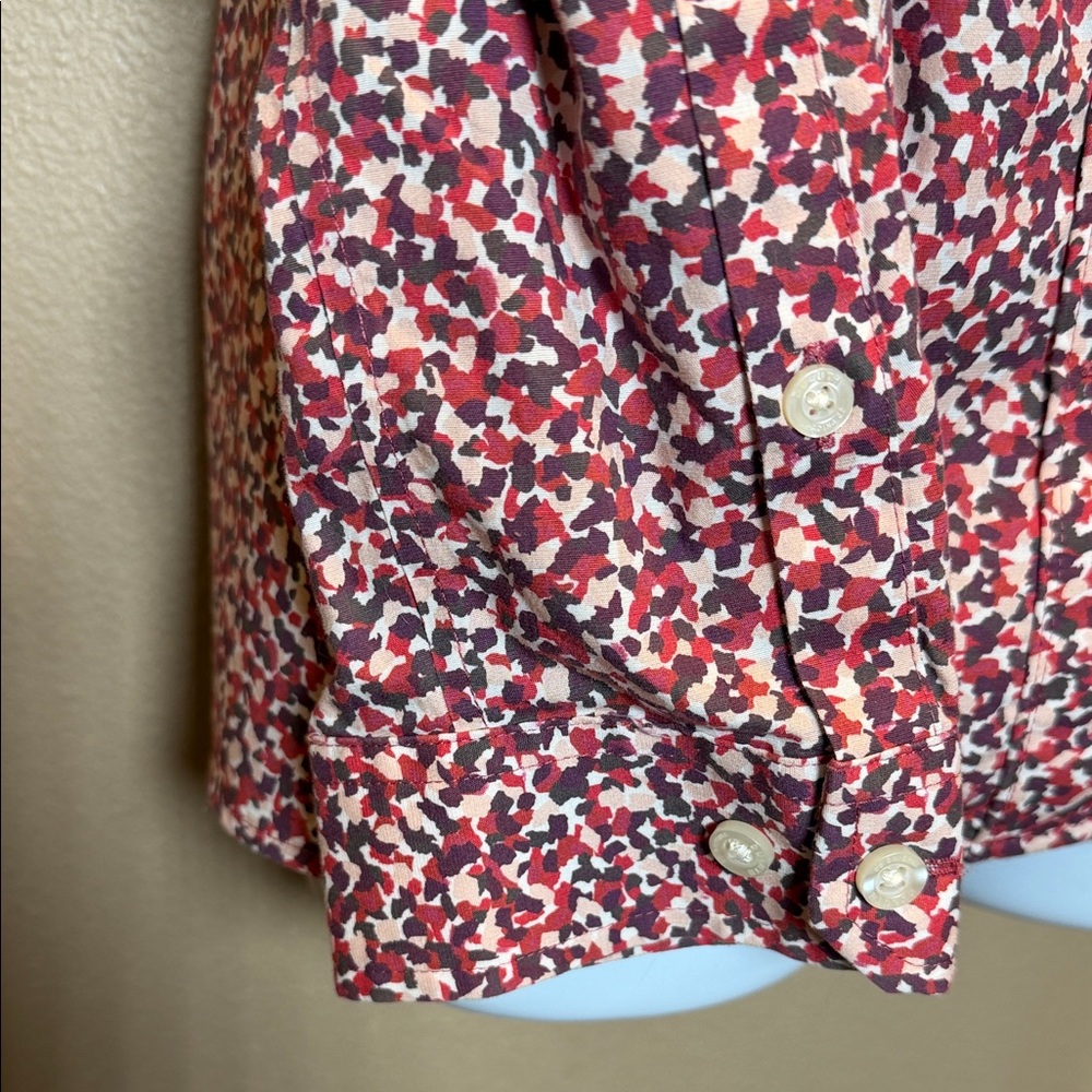 Duluth Trading Co Red and White Patterned Button Down Shirt - Picture 3 of 12